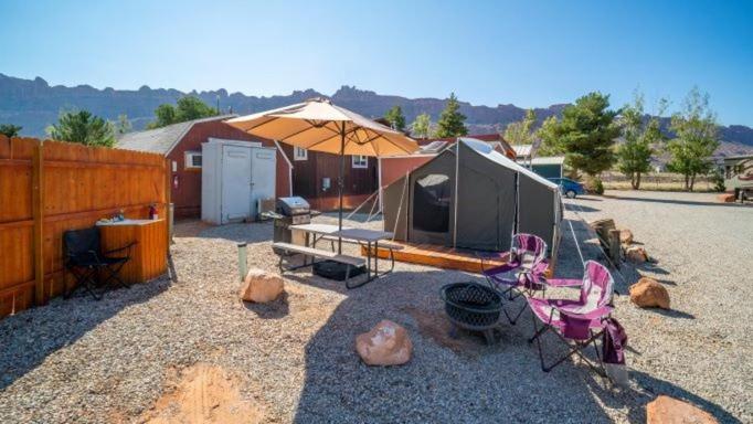Funstays Glamping Setup Tent In Rv Park #4 Ok-T4 モアブ エクステリア 写真